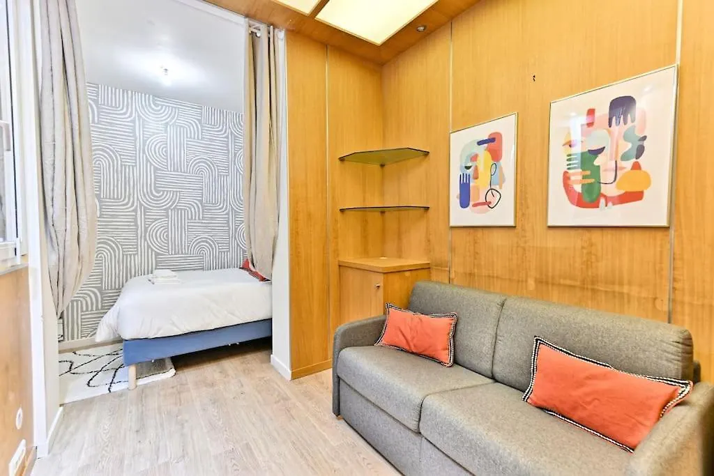 Appartement Central Proche Atelier Des Lumieres Paris Apartment
