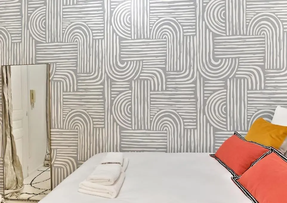 Appartement Central Proche Atelier Des Lumieres Paris Apartment